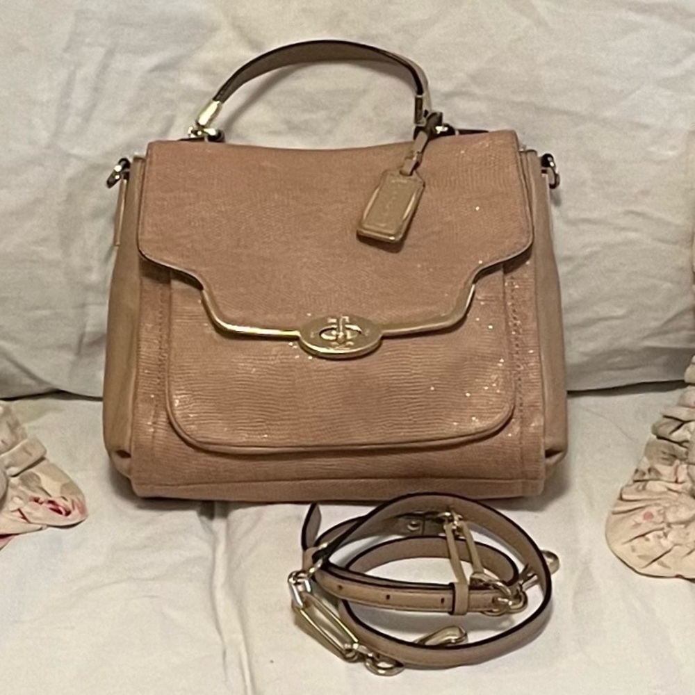 Coach Madison Shoulder Bag #28324 EUC Shimmery Beige Leather w/ Gold Hardware